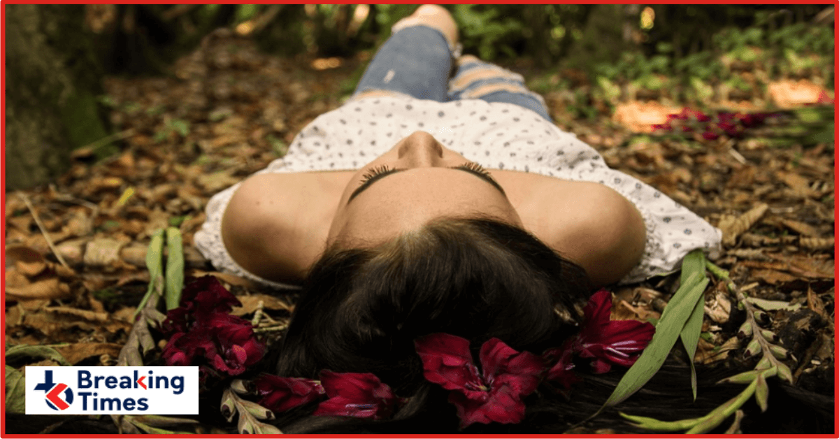 Girl with flowers