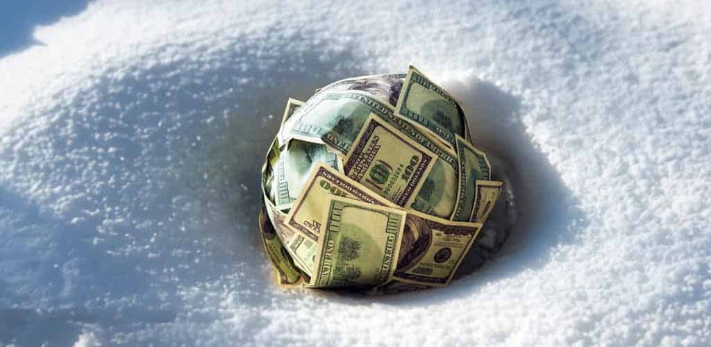 How to Grow Your Wealth With a Snowball Effect