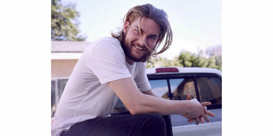 Is Jake Weary Gay?