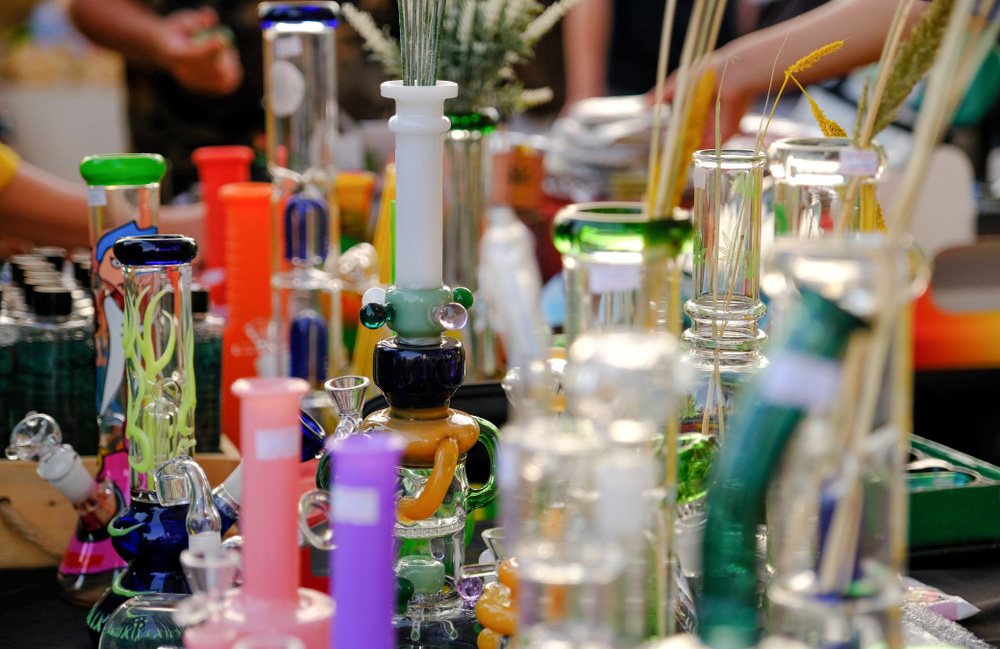 A Quick Exploration of the Bongs that Break the Mold