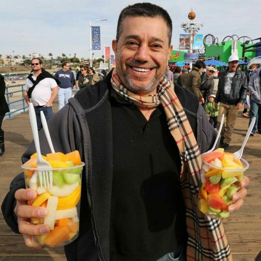 Boz Mofid Age, Wife, Children, Career and Net Worth