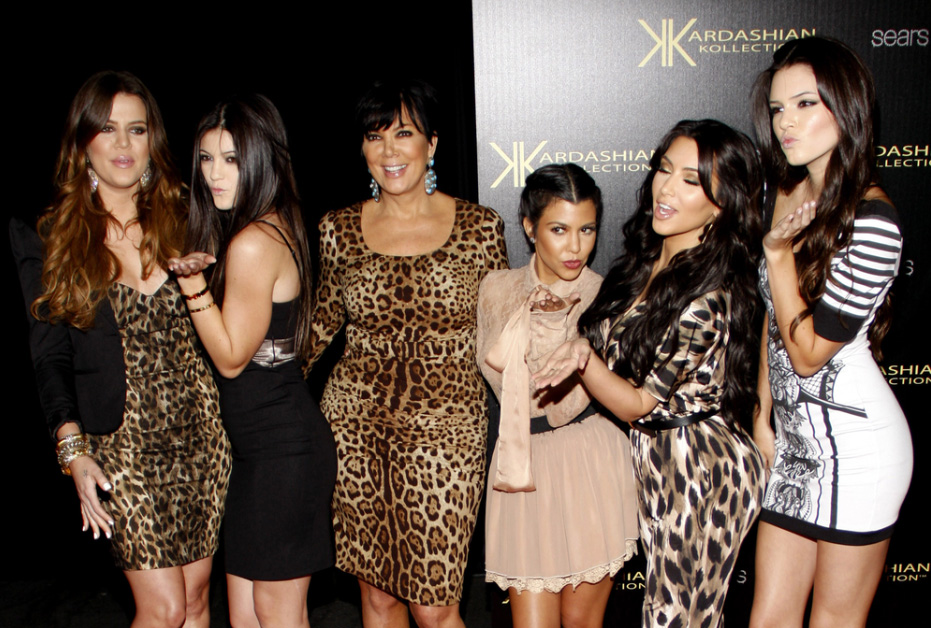 Golden Ratio - THE KARDASHIAN-JENNER Sisters and Their Attractiveness