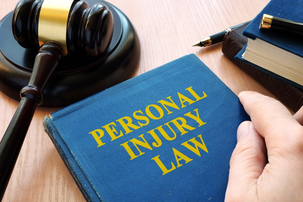 Is Hiring a Personal Injury Lawyer Helpful in Workers' Comp Cases
