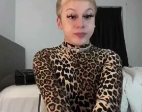 Everything About The Internet Sensation And Popular TikToker Noturhoneybb