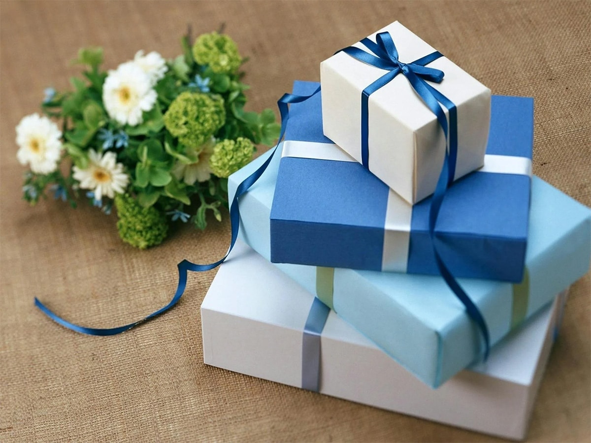 Why Monetary Gifts Are the New Wedding Norm